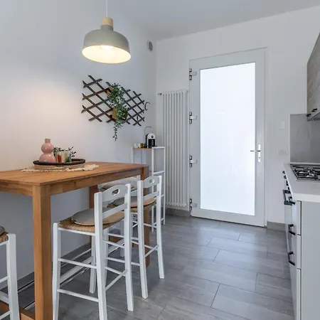 Blu Sky Garda Lejlighed